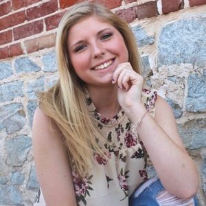 Meet your Posher, Haley